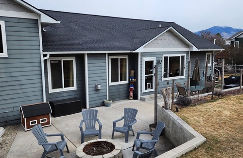 Missoula House | Enjoy the peaceful atmosphere of Lolo! No cleaning fee!