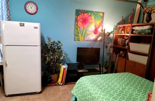 Jacksonville Beach Apartment | Enjoy the Suite Life 4 Blocks to the Oceannn
