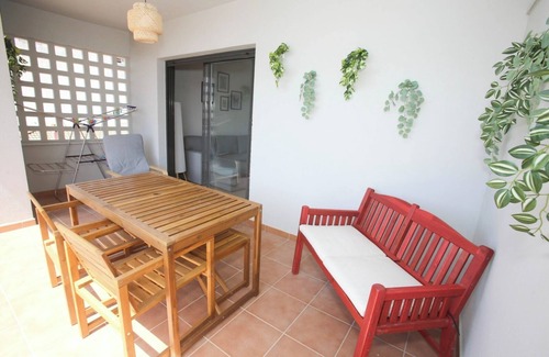 Chilches Apartment | Enjoy the sun and the sea in this cozy and modern apartment in Xilxes,