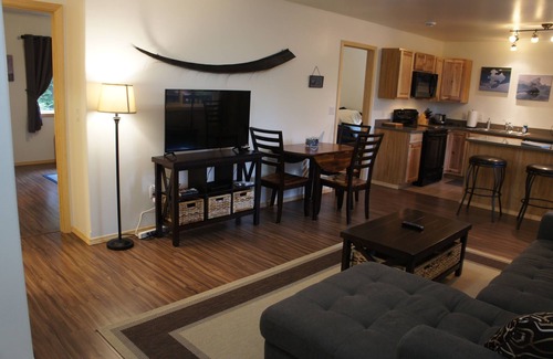Seward Cabin | Enjoy this Newly Constructed Luxury Suite surrounded by Alaska's Natural Beauty