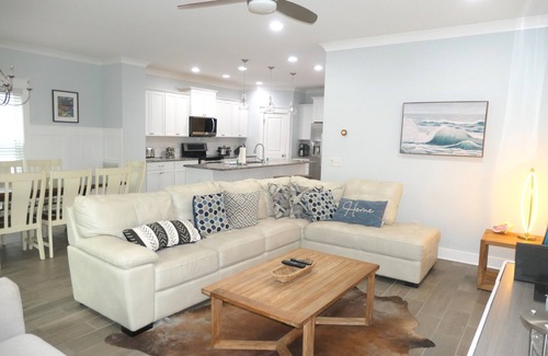Folly Field House | Enjoy time with family and friends