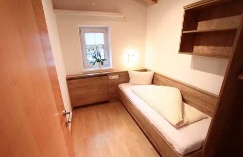 Unterlaengenfeld Apartment | Enjoy your vacation like in your own apartment in Andy's apartment!
