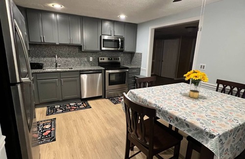Edgewood House | Enjoyable 4-bedroom house can stay 6. 1 Qn bed is Air Matt. Parking up to 4 cars