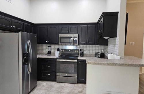 Southaven House | Enjoyable & Charming 4-Bedroom Home in Southaven - Close to Stateline.