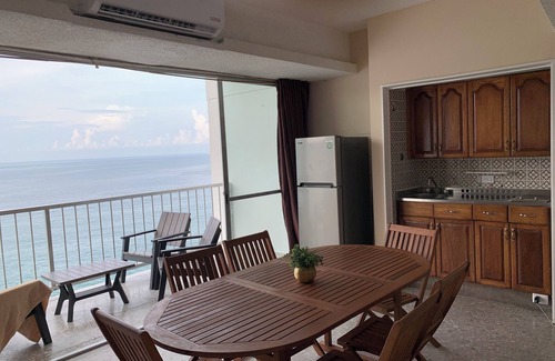 Club Deportivo Condo | Enjoyable Suite front beach in Acapulco de Juárez
