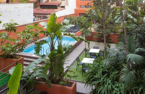 la Vila de Gracia Apartment | Enjoybcn Patio de Gala
