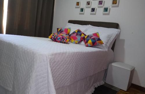 Varzea Apartment | Ensolarado ao lado do shopping com garagem e Wifi