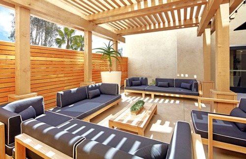 Calabasas House | Ensuring a Very Comfortable & Memorable Stay! Dog-friendly Property, Pool