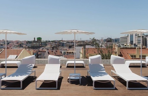 Sao Jorge de Arroios Hotel | Ensuring a Very Comfortable & Memorable Stay! Pool, Close to Páteo Andrade Corvo