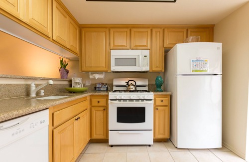 Oxnard Shores Hotel | Ensuring a Very Comfortable with a 2 Bedroom Condo! Kitchen, Free Parking!
