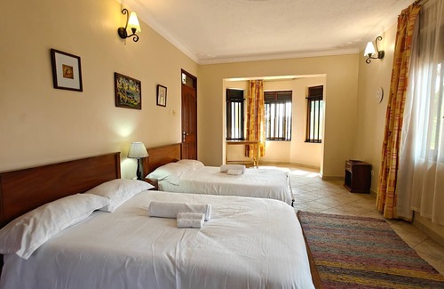 Entebbe Bed & Breakfast | Entebbe Coffee Lodge