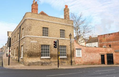 Bury St Edmunds House | Enterprise House