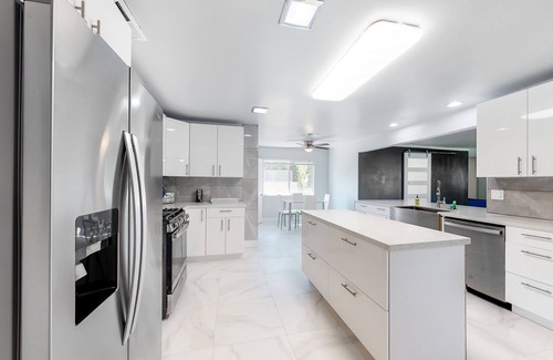 Indian Canyon House | Entertain w/Amazing Mountain View, Private Pool/Spa, Putting Green - 2 Dogs OK
