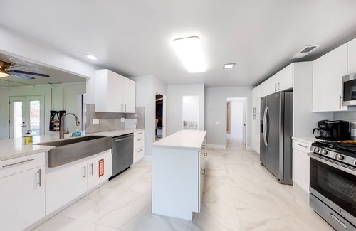 Indian Canyon House | Entertain w/Amazing Mountain View, Private Pool/Spa, Putting Green - 2 Dogs OK