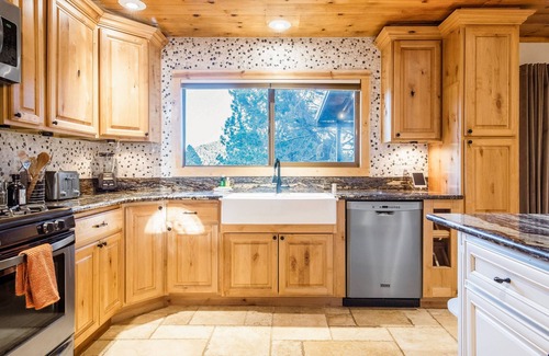 Big Bear Cabin | Entertainment Cabin #610