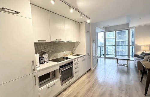 Toronto Entertainment District Apartment | Entertainment District Suites & Towers Toronto