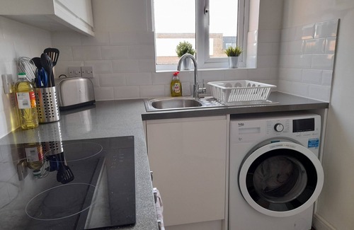 Hemel Hempstead Apartment | Entire 2 bed apartment Hemel Hempstead | Free parking