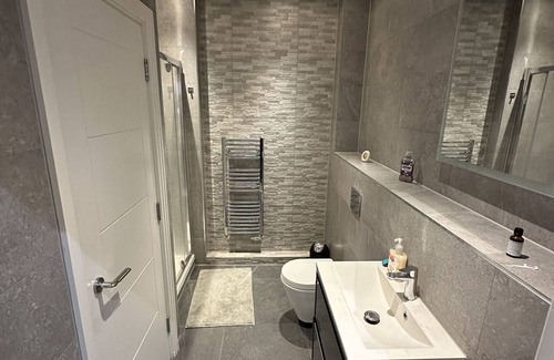 North Finchley Apartment | Entire 2 bedroom apartment!