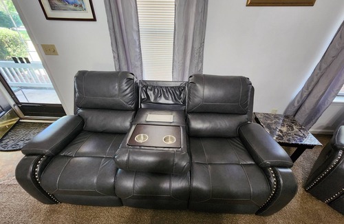 Ladson House | Entire 3-bedroom 2 Bath Home mins from Charleston