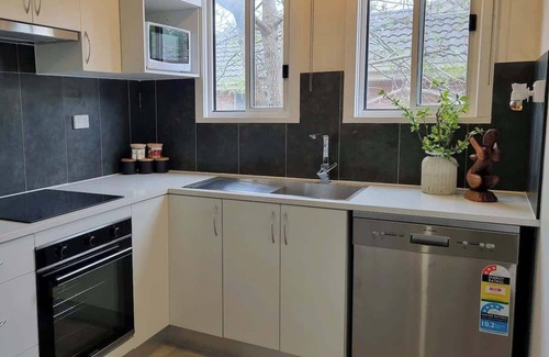 Doveton House | Entire 3 bedroom Doveton home, no sharing