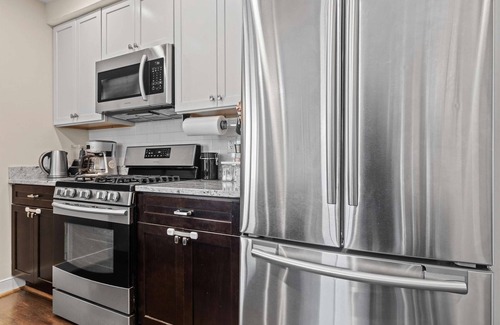 Kingman Park House | Entire 3-BR Row House in Peaceful Kingman Park DC