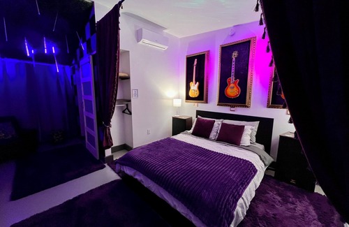 Bearss Plaza Hotel | Entire 3 Room Boutique Hotel with Pool and Hot Tub