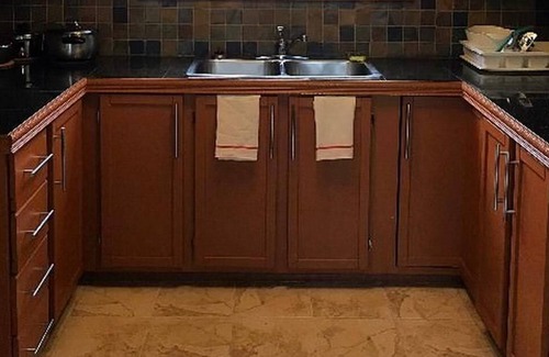 Hull Apartment | Entire 3rd Apartment. Located just a brief commute from downtown Ottawa