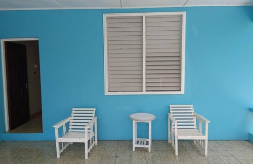 Discovery Bay Villa | Entire 6-Bedroom Villa Free parking with Fast Wifi