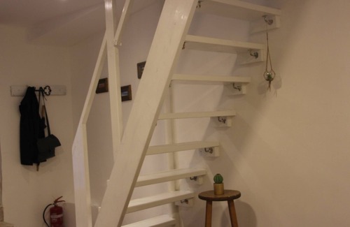 Neve Tzedek Apartment | ENTIRE APARTMENT Beautiful garden duplex