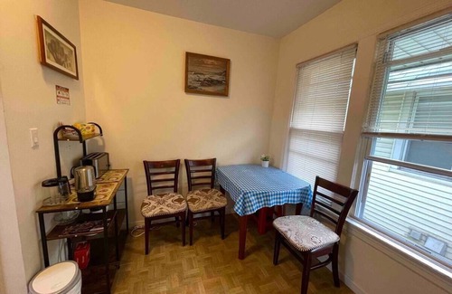 Queens Apartment | Entire Beautiful 1BR for You! Located in the heart of Queens!