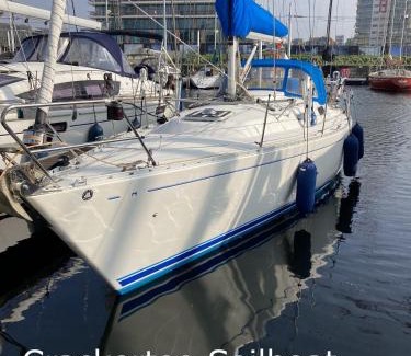 Tower Hill Boat Rental | Entire Boat at St Katherine Docks 2 Available select using room options