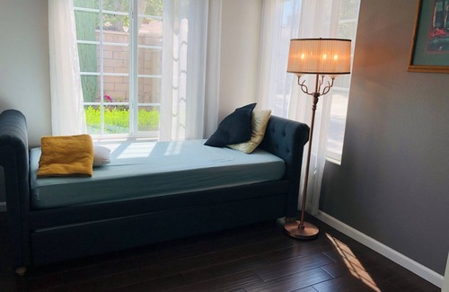 Anaheim Colony Historic District House | Entire charming stylish guest house -31 nights minimum - 25%OFF May-June