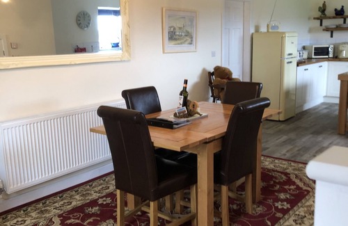 Holyhead Apartment | Entire Cosy Home From Home Country Retreat