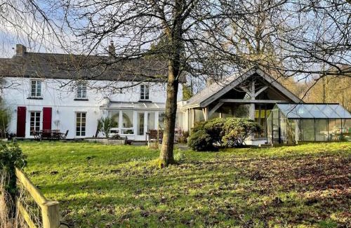 Cowbridge House | Entire country farmhouse