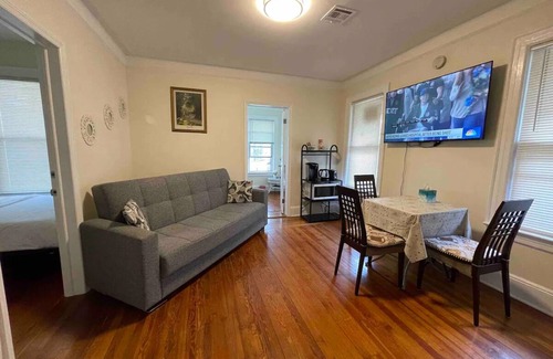 Queens Apartment | Entire Cozy 1BR Apartment. Located in the heart of Queens!