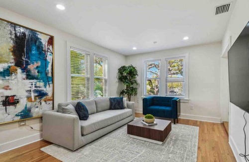 Crescent Lake Apartment | Entire duplex 15 min to beach