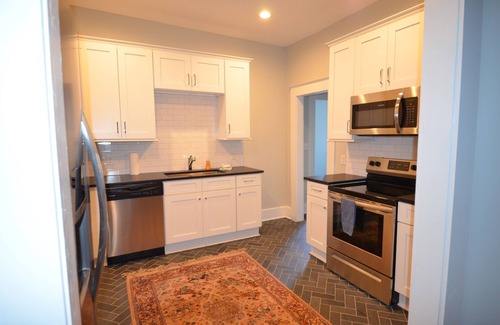Thomas Square House | Entire Duplex in Starland District