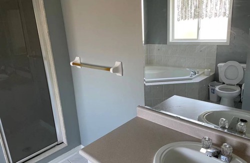 Burlington House | Entire End Townhouse Nearly Lake and Shopping Center with Large Deck and BBQ