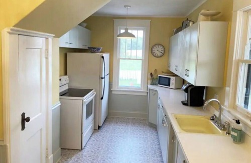 Winterset Other | Entire farmhouse in the country