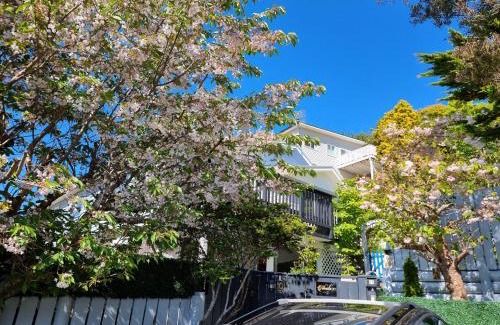 Johnsonville Apartment | Entire ground floor with full-privacy and family-friendly popular to ferry catchers