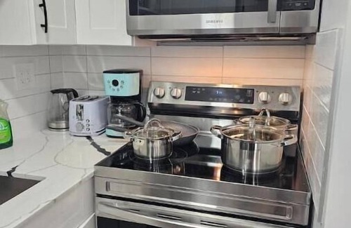 Calgary Apartment | Entire guest suite close to the Airport!