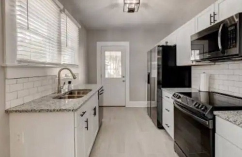 Owensboro House | Entire home Beautiful remodeled bluegrass bungalow
