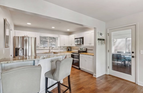Big Canoe House | Entire home, Big Canoe Lakefront Property