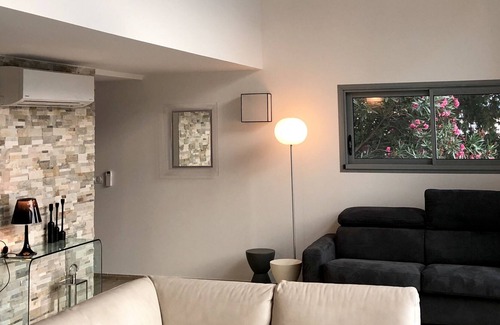 Ville-di-Pietrabugno House | Entire home duplex Californian style, garage terrace.