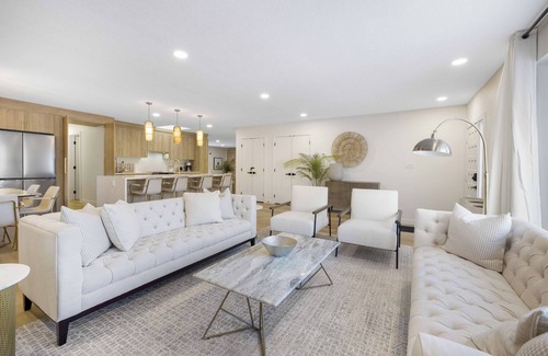Southwest Edmonton House | *Entire Home*Luxury Wellness Spa*Modern Touch*