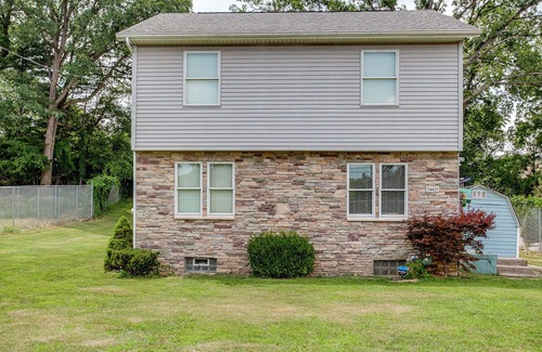 Notre Dame House | Entire Home On Notre Dame Campus. Sleeps 10+