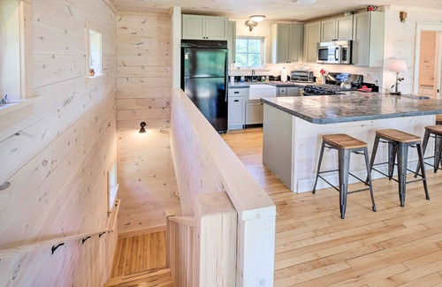 Belfast House | Entire home/Vintage modern , new home, frontage on Lower Mason Pond