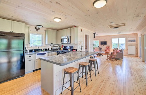 Belfast House | Entire home/Vintage modern , new home, frontage on Lower Mason Pond
