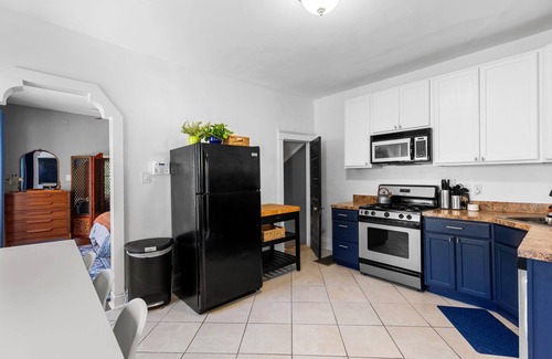 Southwest Garden House | Entire House - Beautifully furnished w/Huge backyard. Pet friendly!
