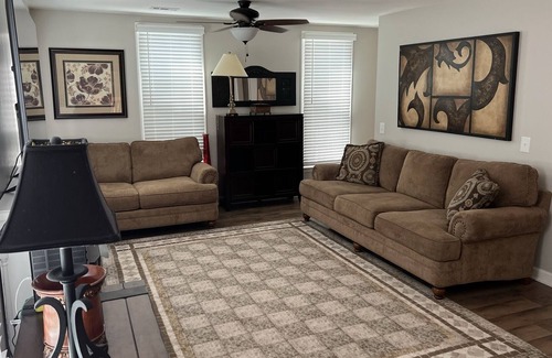Central House | Entire House in beautiful Clemson Township / Central SC